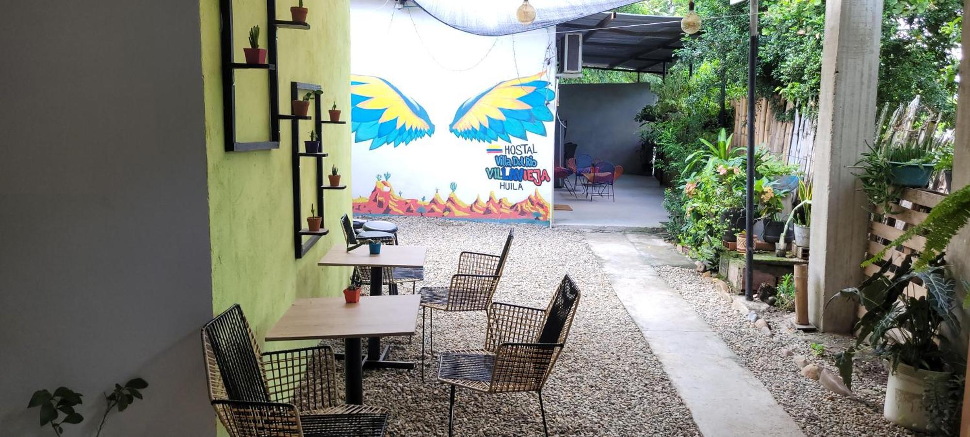 Hostal Villa Del Rio Las Brisas Villavieja Exterior foto
